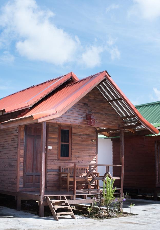 Talad Nam Klong Hae Resort Hat Yai Extérieur photo